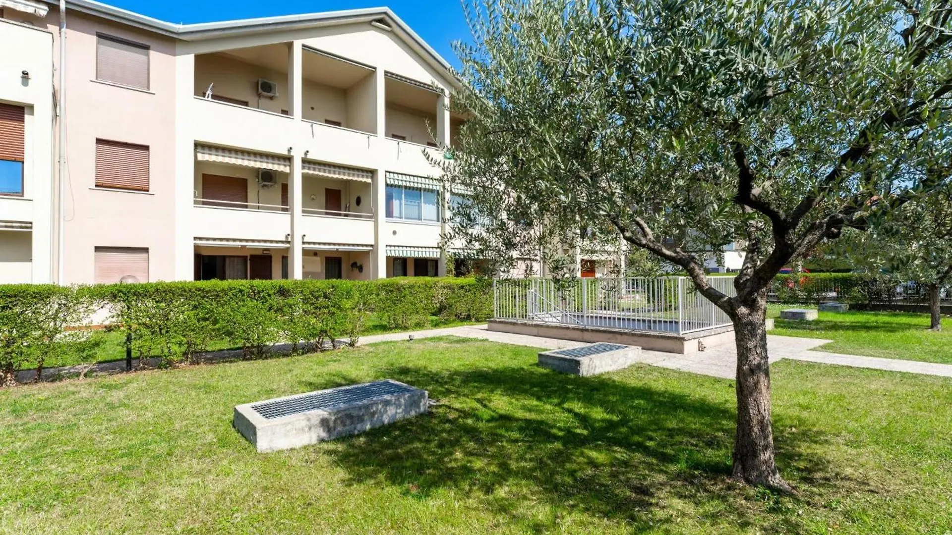 La Maison Peschiera del Garda Apartment